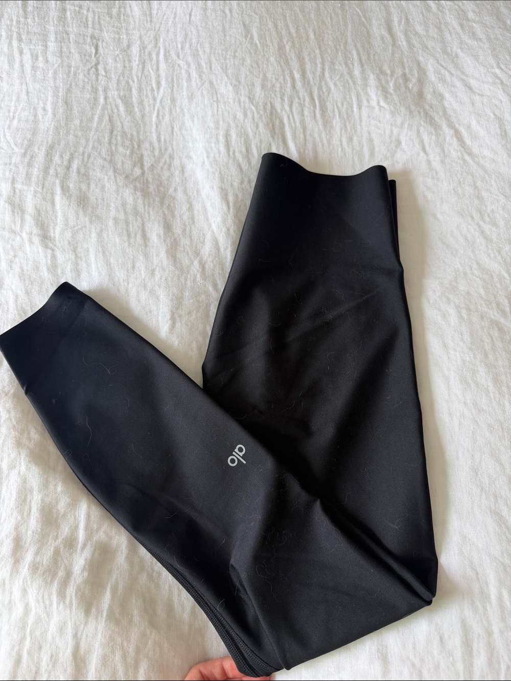ALO Yoga Black Performance Leggings with Subtle Logo
